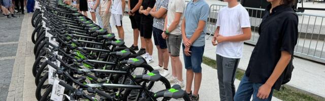 Bicikli kao nagrada za đake generacije u Leskovcu