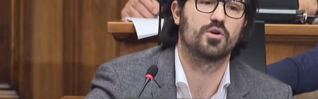 Unuk Slobodana Miloševića napao SNS zbog komunizma: „Pokažite malo dostojanstva, barem prema svojim koalicionim partnerima“