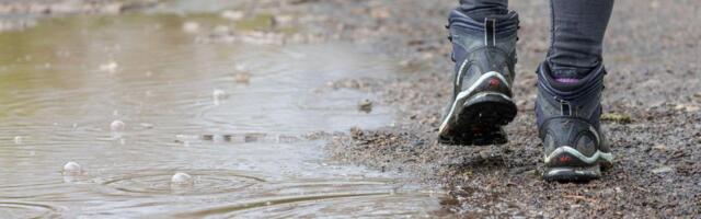 Trik da obuća postane vodootporna: Noge vam više nikad neće biti mokre ako iskoristite ovaj sastojak