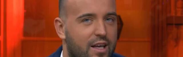 Uroš Božić je zamenio Milomira Marića na mestu urednika televizije Happy, a drugi Božić je snimljen kako grli njegovu suprugu Vesnu Radusinović!