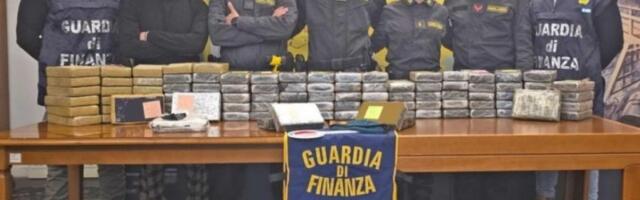SRBIN PREVOZIO TOVAR VREDAN 20 MILIONA EVRA! Policija ga zaustavila i OSTALA U ŠOKU! (FOTO)