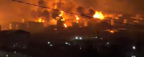UKRAJINCI POGODILI JEDNU OD 10 NAJVEĆIH RUSKIH RAFINERIJA! Gore rezervoari ključnog izvoznog čvorišta na Crnom moru, žestok noćni napad Kijeva (VIDEO)