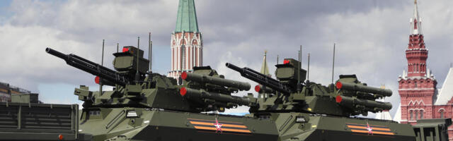 VOJNA PARADA U MOSKVI PO PRVI PUT OD 1945. GODINE IZGLEDAĆE DRUGAČIJE: Bez tenkova i druge teške vojne opreme, fokus na pešadiji i avijaciji