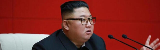 Ким Џонг Ун надгледао тестирање вишецевних ракетних бацача