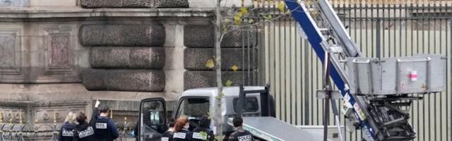 Lopovi iz Luvra završili kao reklama: Iskoristila ih firma čiju su dizalicu koristili za PLJAČKU (FOTO)