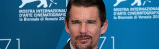 Za sebe kaže da je VULGARAN u spavaćoj sobi: Poznati glumac podigao VELIKU PRAŠINU