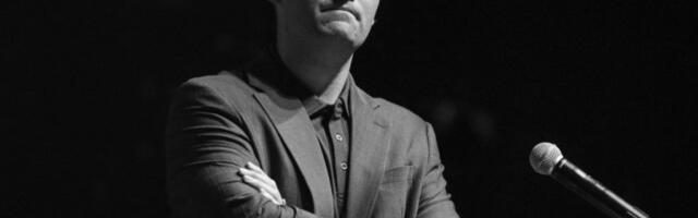 MENTOR ČARLIJA KIRKA STRADAO U TRAGIČNOM INCIDENTU: Policija ćuti, misterija smrti osnivača kompanije zaprepastila Ameriku (VIDEO)