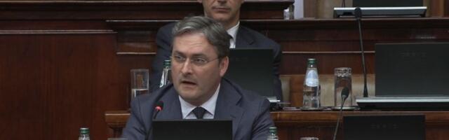 MINISTAR (NE)KULTURE Selaković u Skupštini: Možete slobodno da me povučete za Generalštab (VIDEO)
