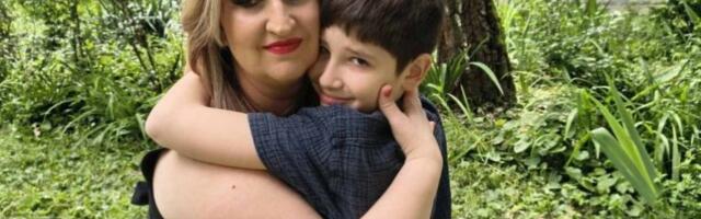 "SAZNANJE DA VUK NE ČUJE ME SLOMILO, DIJAGNOZA DOTUKLA, ALI SAM ZNALA DA NE SMEM DA STANEM"! Danijela je najjači glas dece sa oštećenim sluhom u Srbiji - OVO JE NJENA PRIČA!