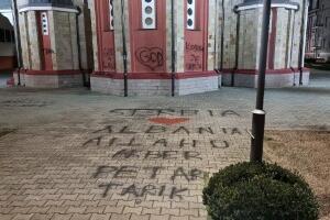 Оскрнављена црква у Крагујевцу, ухапшен младић који је исписао графите