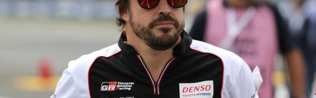 Spremite se, Fernando Alonso pali motore!