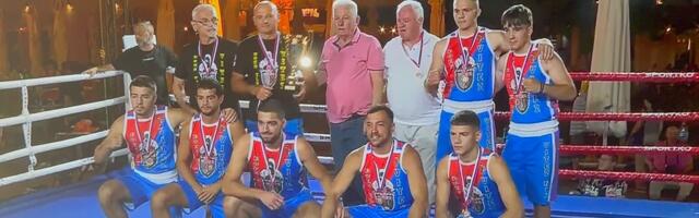 Bokseri “Viteza” iz Niša osvojili 3.mesto u Arena Fight Ligi