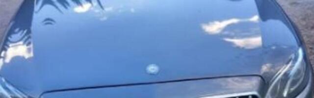 Grk u besnoj "mečki" krenuo u Crnu Goru, pa... Kad su videli šta krije ispod patosnica - izvrnuli mu i džepove!