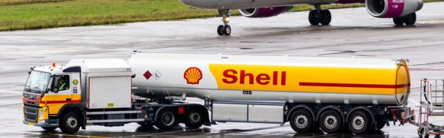 Cena avionskog goriva skočila 76% za dve nedelje: Avio-kompanije pod velikim pritiskom