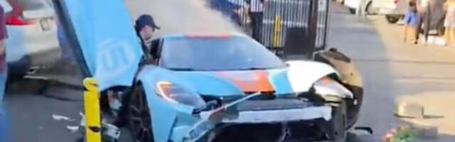 Slupao 2.000.000 evra odmah nakon kupovine! Snimak jezive nesreće: Tek što je seo u Ford GT, završio je na betonu /VIDEO/
