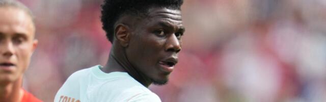 Transfer pijaca ključa: Junajted želi Čuamenija, Arsenal blizu prodaje Trosara, spekulacije oko Van Dajka