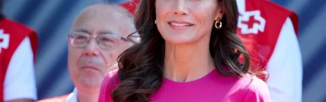 Kraljica Leticija se pojavila u smeloj haljini koja je otkrila njene trbušnjake