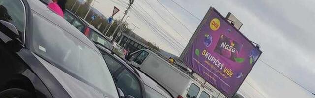 Foto-vest: Službena "škoda" gradonačelnice Niša nepropisno parkirana