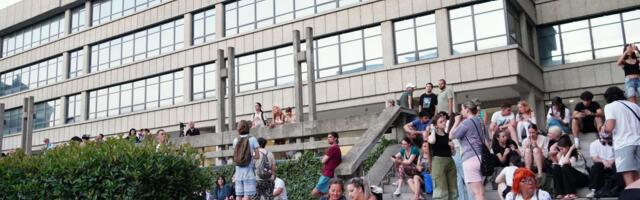 Studenti u blokadi prikupljaju potpise za zahtev za vanredne izbore