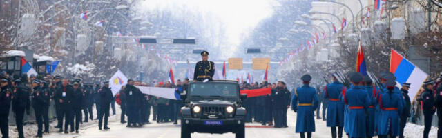 Завршен свечани дефиле на Тргу Крајине у Бањалуци
