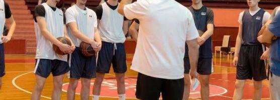 TRENERI U UŽICU NA EDUKACIJI: Košarkaški savez Srbije nastavlja ulaganje u razvoj srpske košarke!