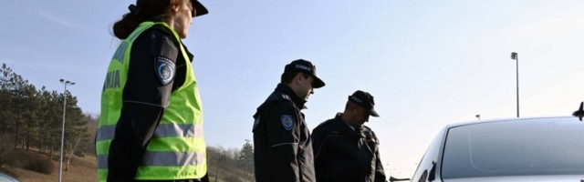 JURCAO PO AUTO-PUTU BRZINOM OD ČAK 184 KILOMETARA NA ČAS: Dvadesetogodišnjak će zaboraviti kada će ponovo sesti za volan