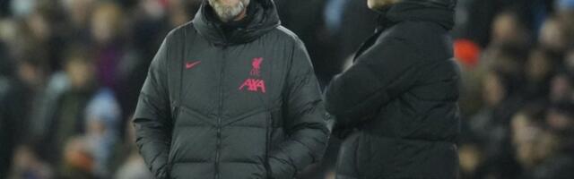VELIKI DERBI NA POVRATKU ENGLESKOG FUDBALA: Liverpul ostao bez trofeja!