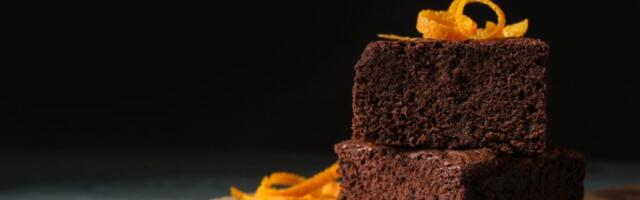 Sočan kolač od 4 jaja i pomorandži (VIDEO)