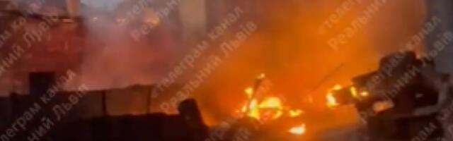 ČELIČNO RANO JUTARNJE KUPANJE ZA KIJEV! Rusi sasuli "kišu" dronova na ukrajinsku prestonicu - zavladalo opšte rasulo