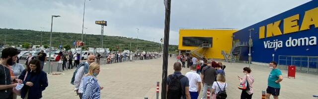 Evakuisana robna kuća Ikea u Beogradu (VIDEO)