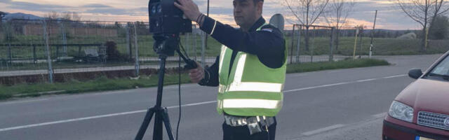 MUP NABAVIO NOVE RADARE  Kreće lov na nevezivanje pojasa i upotrebu mobilnog tokom vožnje
