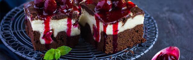 Ledene kocke sa višnjama: Omiljen kolač u novom ruhu za ukus koji se dugo pamti