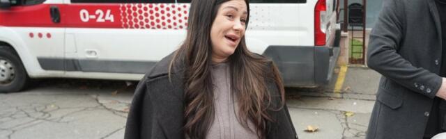 Pevačica 15 dana nakon porođaja traži pomoć: Aleksandra Bursać u dilemi (FOTO)