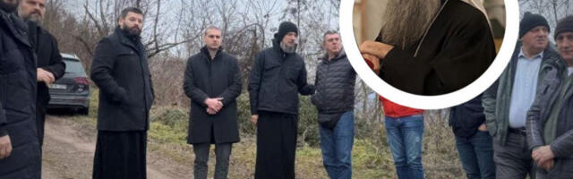 60.000 EVRA STIŽE PORODICAMA U NEVOLJI I ZA OBNOVU PUTA: Vladika Dimitrije Jablanici uručio pomoć patrijarha Porfirija