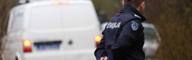 "SVUDA JE BILO SMEĆE, LEŽAO JE MODAR, LEĐA SU MU BILA GOLA!" Komšija koji je pronašao telo u kući u Nišu za Kurir ispričao DETALJE HORORA