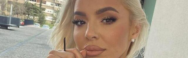 MENJALA PEVAČE, SA JEDNIM DOBILA DETE PA SE SKINULA: Fatalna plavuša pokazala novog muškarca i golišave fotke