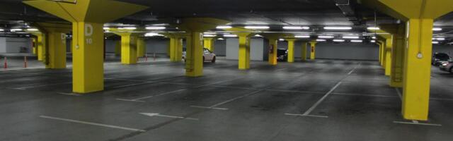 Grad po sedmi put prodaje parking mesta u zgradi sa solidarnim stanovima