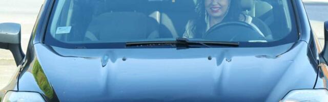 TRI BRAKA DO 18. GODINE, ABORTUS, OCA UPOZNALA U 20. GODINI Životna priča naše pevačice ostavlja bez daha: Majka je Romkinja, kad je trebalo sinu objasniti...