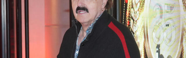 PRIZNANJE HARISA DŽINOVIĆA: Pred celom zemljom rekao koliko ga je bolela Melina! "Plačem i po trista kilometara"