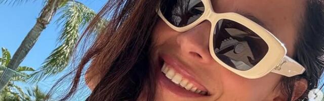 Skinula se Ana Ivanović i sve bacila na kolena! Slike sa plaže pokazuju koliko joj prija Sardinija