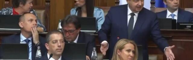 Spektakl Ivice Dačića u Skupštini: Opozicionari zanemeli, pa i oni prasnuli u smeh - Zakucao ih je u nekoliko reči (VIDEO)