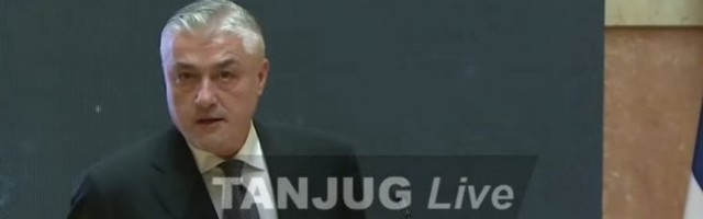 DANILOVIĆ POTRESEN, JEDVA GOVORIO NA KOMEMORACIJI DUDI IVKOVIĆU: Teško mi je, ostaje moja ljubav prema njemu kao prema pokojnom ocu!