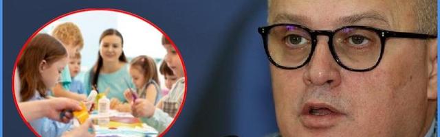 Vesić se hvali vrtićima koje nije izgradio (FOTO)