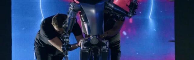 Brend Tesla predstavio prototip svog humanoidnog robota