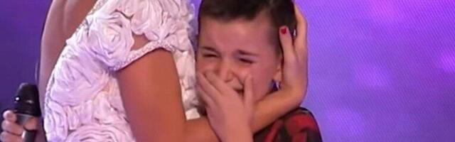 POBEDIO U PINKOVOM TAKMIČENJU, A SAD ZARAĐUJE OD BRZE HRANE! Mladi pevač uputio javni apel!