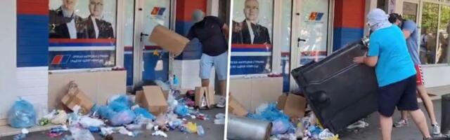 "Doneću im venogel": Šta to danonoćno brani policija? (FOTO)