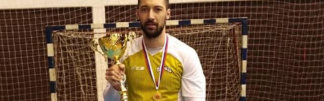 JEZIVI DETALJI TRAGEDIJE KOD ZRENJANINA U direktnom sudaru poginio je bivši fudbaler, a vozila su se zapalila