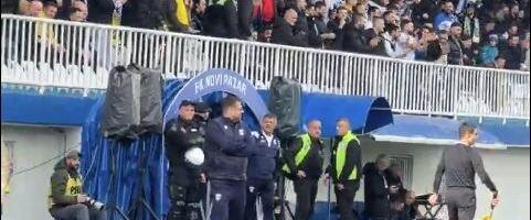 NENAD LALATOVIĆ HTEO DA SE PREKRSTI U NOVOM PAZARU, PA ODUSTAO: Pogledajte nadrealne scene sa stadiona na debiju novog trenera