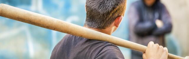 "STARIJE OSOBE SU U POVEĆANOM RIZIKU OD KRIVIČNIH DELA SA ELEMENTIMA NASILJA" Zašto tinejdžeri biraju kriminal - Žarković za Kurir: "Izbor je na njima..."