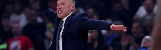 JASIKEVIČIJUS MASNO PSOVAO NA KONFERENCIJI NAKON PORAZA! Trener Fenerbahčea je imao šta da kaže...